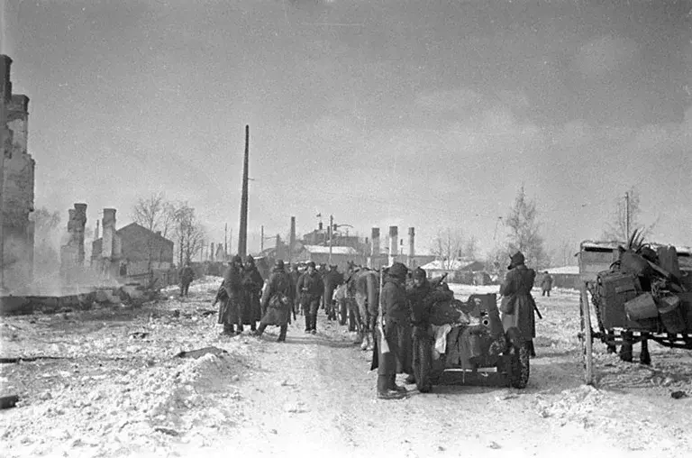 Red Army soldiers entering the Finnish city of Viipuri during the final phase of the Winter War, March 1940